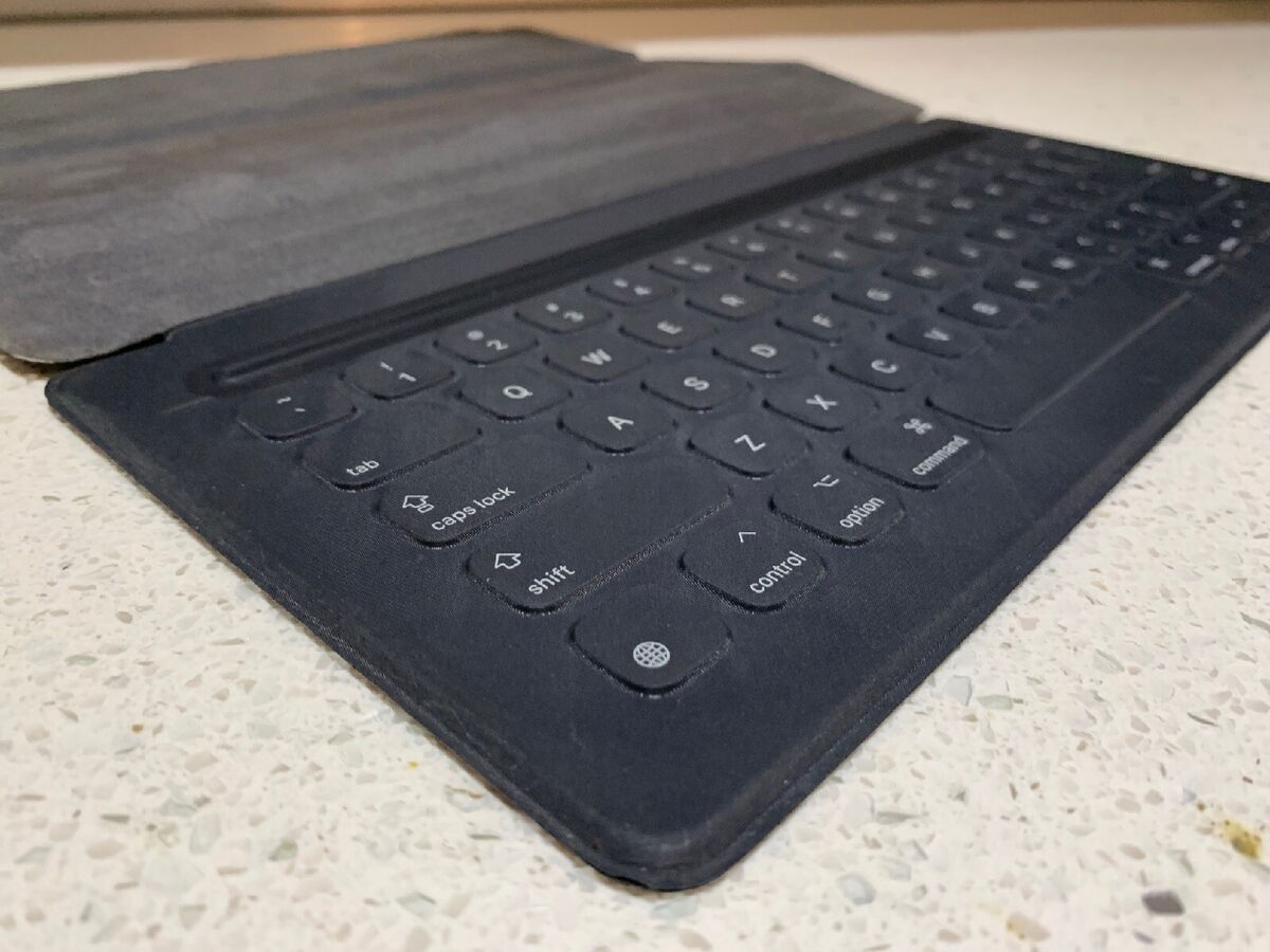 Genuine Apple iPad Pro 12.9 inch Smart Keyboard Gray Model Genuine Apple iPad Pro 12.9 inch Smart Keyboard Gray Model