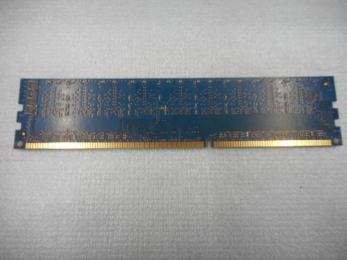 Hynix 1GB Server DIMM DDR3 PC10600(1333) UNBUF ECC 1.5v 1RX8 240P 128MX72... - Picture 3 of 3