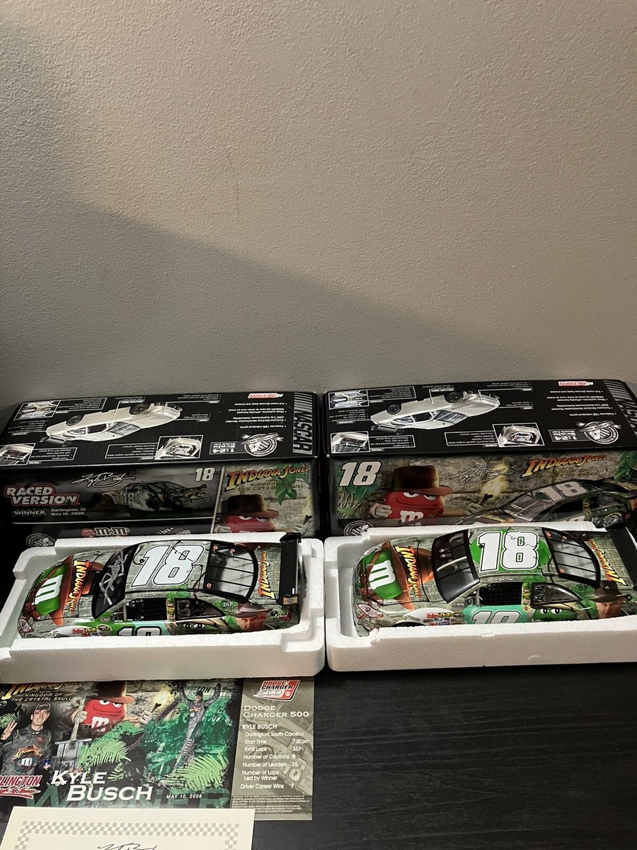 RARE! 2008 KYLE BUSCH SET SIGNED RACED DARLINGTON WIN/ CLEAN