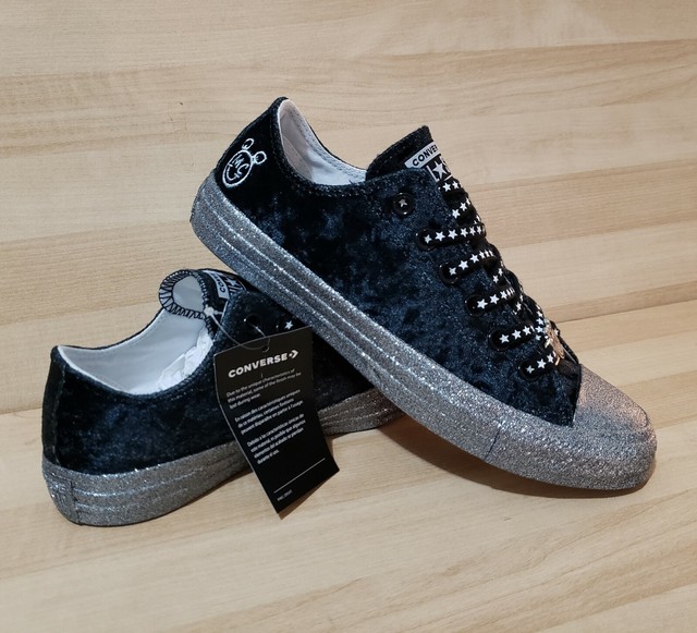 converse black and silver