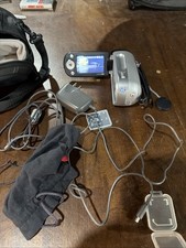 SAMSUNG SC-MX10 CAMCORDER w/Battery Charger 512MB Memory Card
