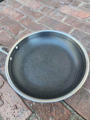 5 Stück HexClad Hybrid 12" Wok, 10" & 8" Bratpfanne mit Hartglasdeckel, GEBRAUCHT!! - Bild 9 von 14