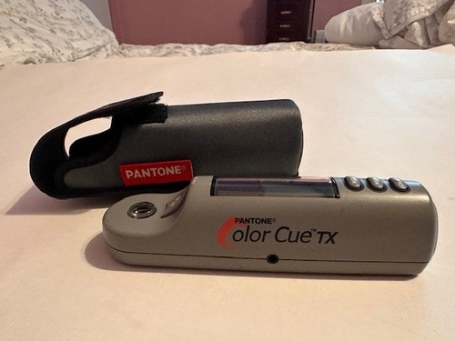 PANTONE COLOR CUE TX COLOR MATCHING HANDHELD DEVICE