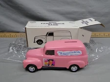 Vintage 1950 Pink Panel Truck Van Elvis Stamp Ertl Bank Limited Edition
