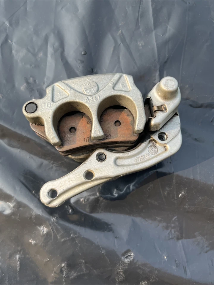 2011 Ktm250sxf Front Brake Caliber - Image 4 of 4