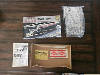1989 MPC ERTL Star Wars Return of The Jedi X-Wing Fighter 12'' Model Kit 8918