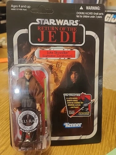 Star Wars Vintage Collection Luke Skywalker VC87 unpunched card