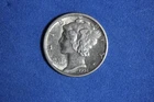 ESTATE FIND 1935 D- Mercury Dime!! #K55621