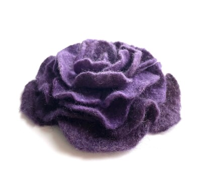 BROSCHE HANDARBEIT GEFILZTE BLUME MERINOWOLLE BROSCHE/CORSAGE/NADEL LILA FARBE