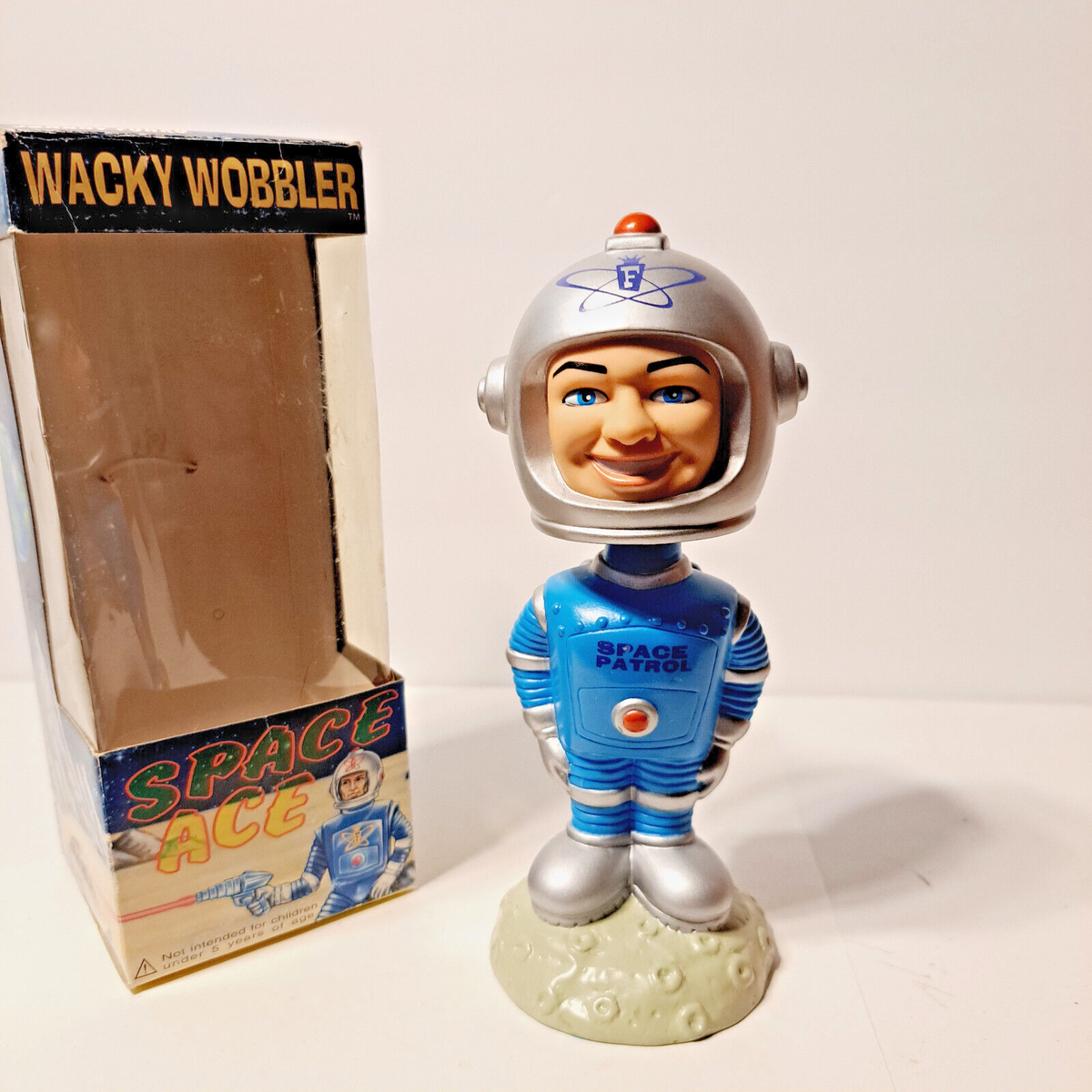 2000 Funko Wacky Wobbler Space Ace Bobblehead Captain Johnny Funko