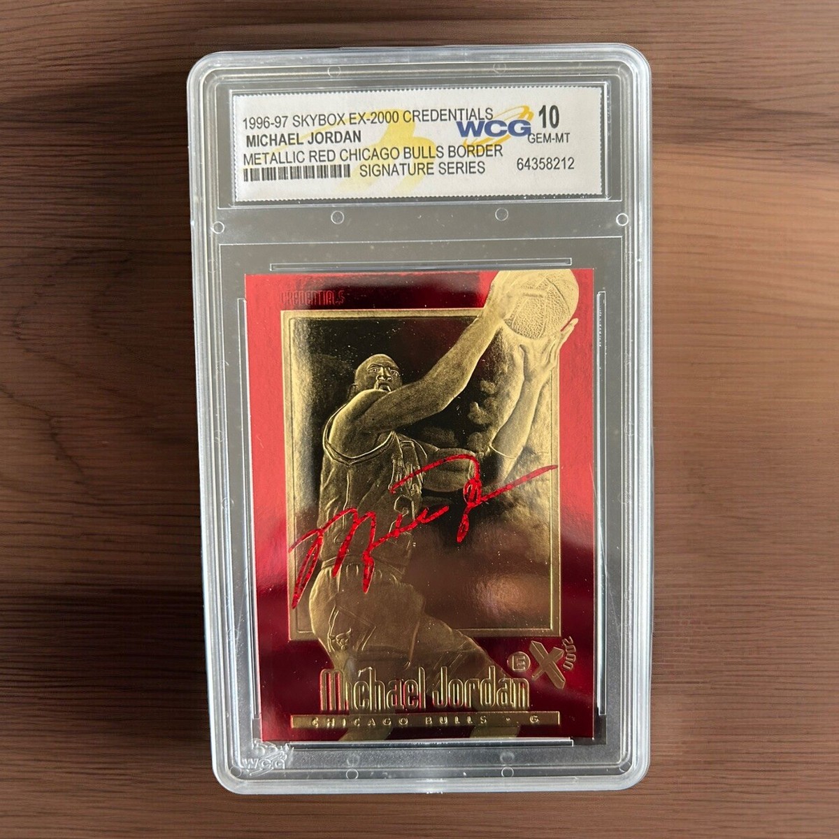 1996-97 MICHAEL JORDAN SKYBOX EX-2000 CREDENTIALS 23K GOLD CARD