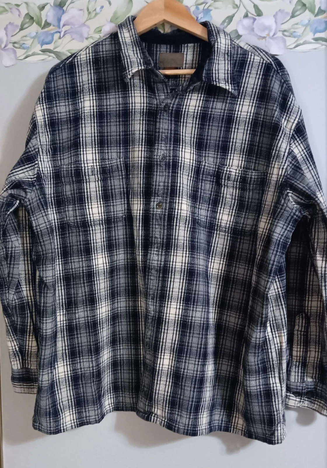 St. John's Bay XXL Blue Plaid Cotton Flannel Pocket Outdoor Work Event Button To