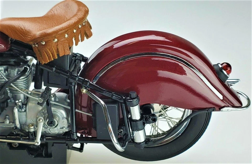 Motorcycle Easy Touring Bike Vintage Indian Rider 1930s 1940s Built Model 1:10 - Image 3 of 4