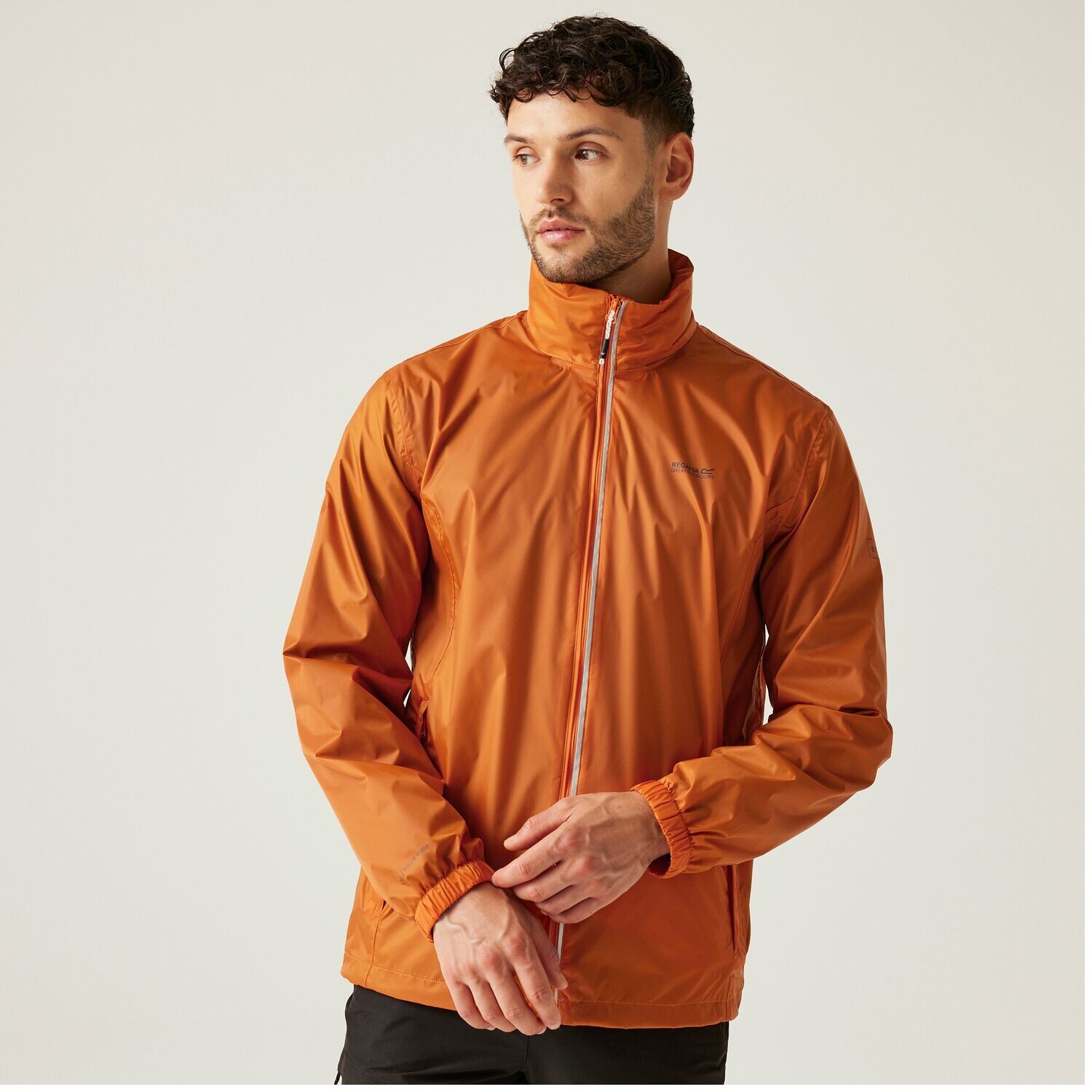 Регата Lyle IV Regenjacke Windjacke Herren была организована в самом сердце города 9090₽