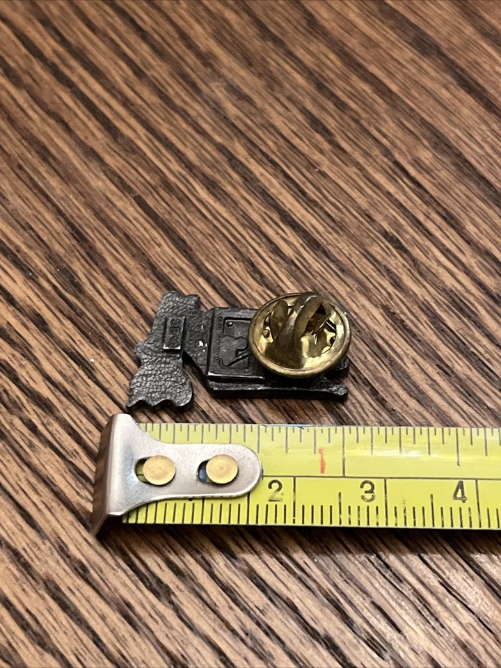 Vintage 1992 Kansas City KC Royals Siskiyou Pewter Lapel Pin FREE SHIPPING - Image 2 of 2