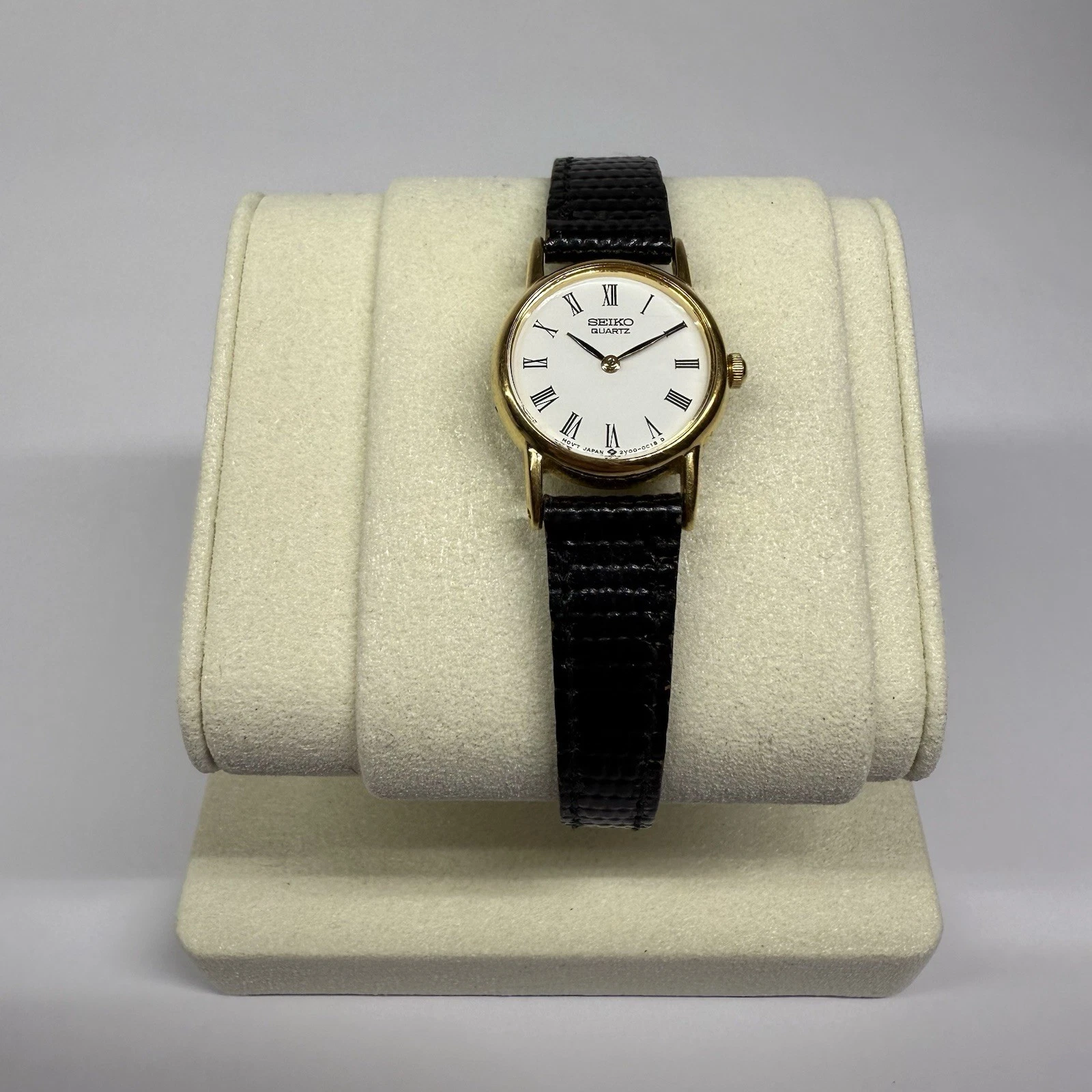 SEIKO 2Y00-0A10 Gold Tone Quartz Women Vintage Watch W67 *New Battery