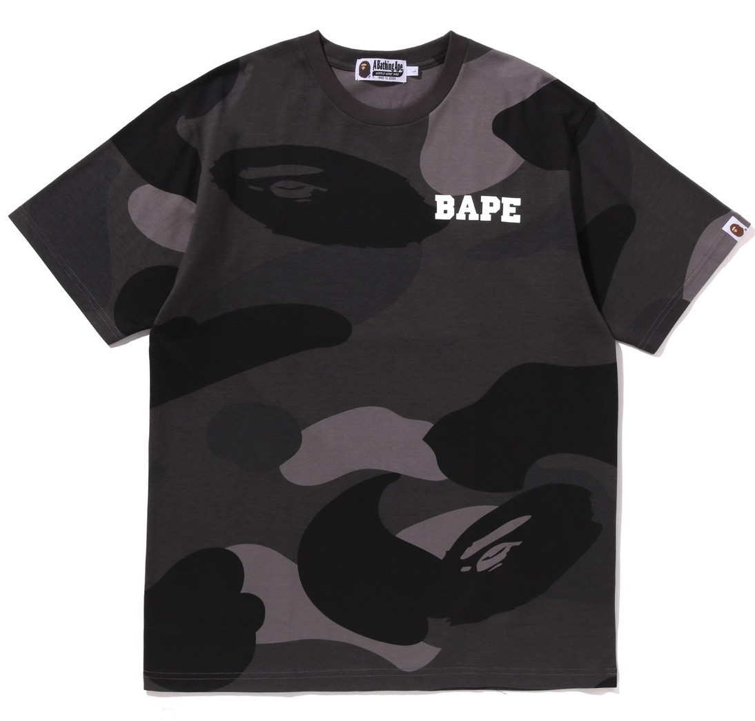 A BATHNIG APE Men's MEGA COLOR CAMO RELAXED FIT TEE