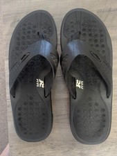 Y2K Oakley Crater Red Code Plus Mens 10 Black Rubber Sandals Flip Flops
