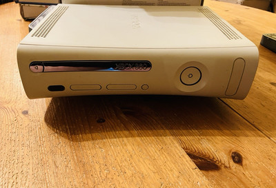 Microsoft Xbox 360 Heimkonsole 60 GB HDD Weiß PAL 1080p HDMI
