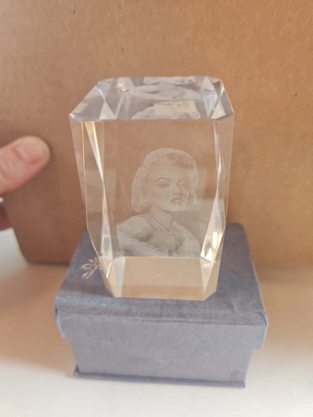 Marilyn Monroe Collectible Crystal 3D Laser Etched Art Glass ...