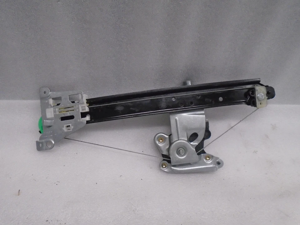 Motor regulador ventana lateral pasajero trasero derecho Volvo S60 2001-2009 OEM VI70292 Foto 4 de 4