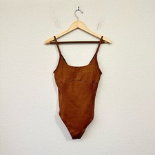 OUTDOOR VOICES Move Free Leotard Bodysuit Womens Sz M Cocoa Spaghetti Strap NWT