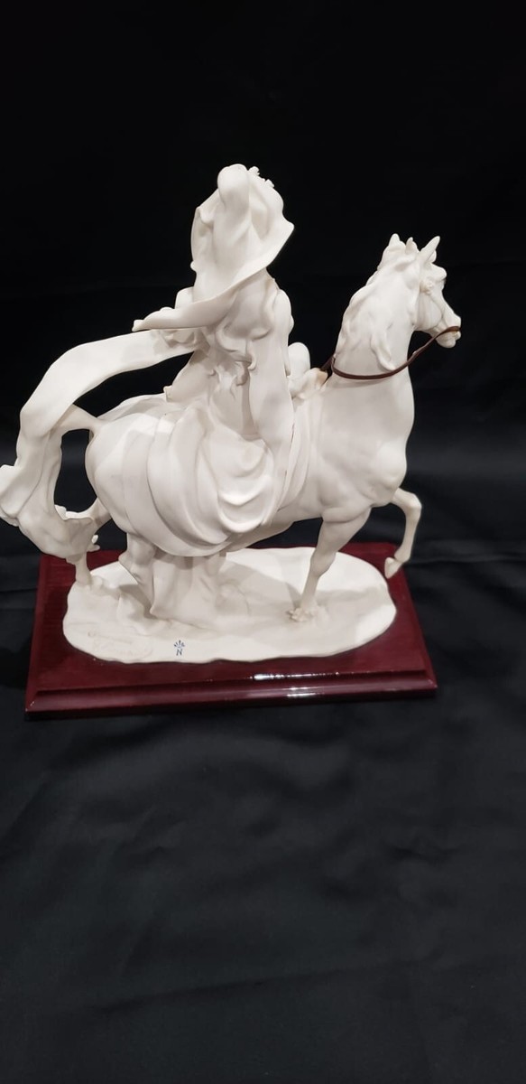 1985 Giuseppe Armani Florence Figurine LADY ON HORSE. | eBay