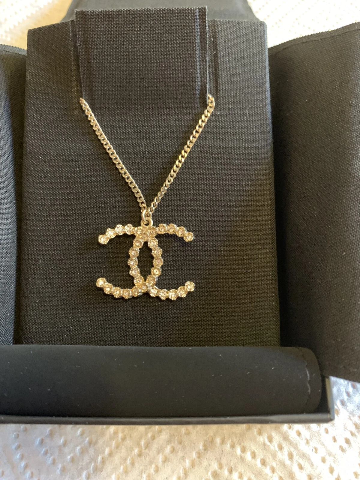 Collana Chanel oro e cristallo perfette condizioni (incl. custodia scatola ed etichette)