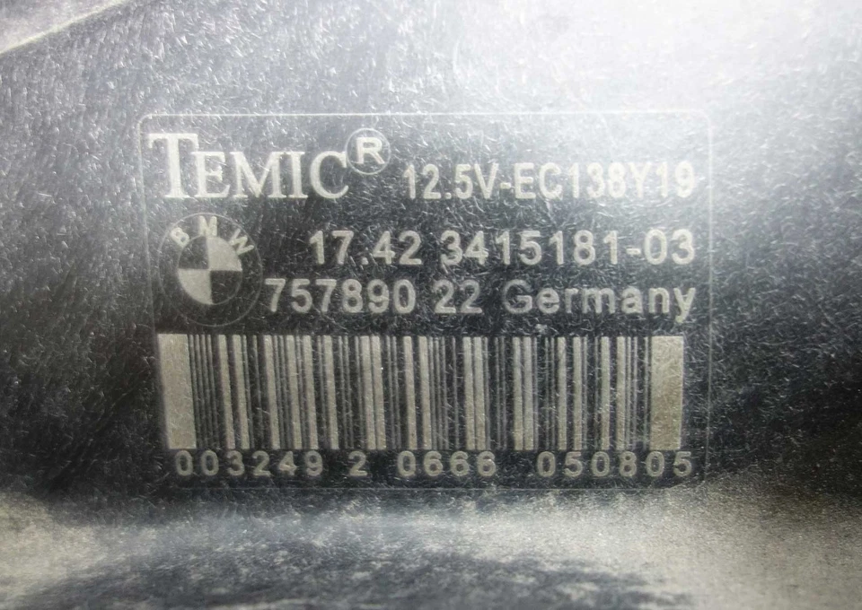 Ventilador de refrigeración del motor eléctrico principal BMW E83 X3 SAV con motor 600 vatios 2004-2010 OEM Foto 4 de 4