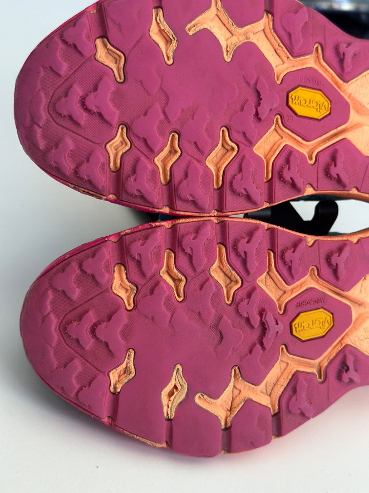 HOKA Speedgoat 5 Women's Size 8B Trail Running Shoes DLCR Teal FREE SHIPPING! thumbnail 13