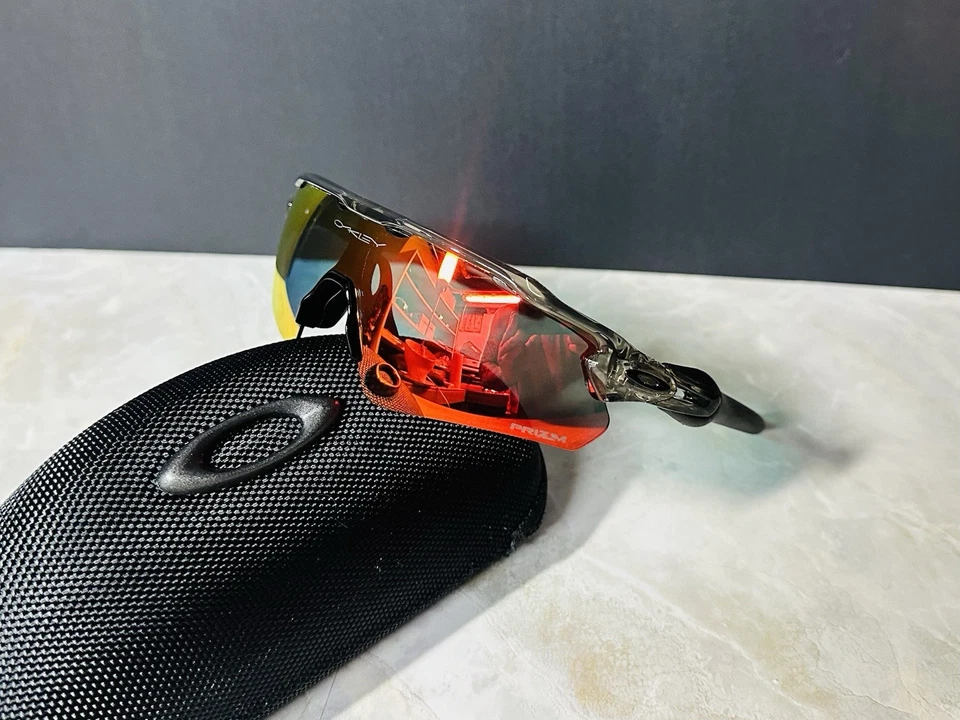 Oakley Radar Ev Path 9275 Grey Ink/Red Prizm Sunglasses Including Case - Image 2 of 4