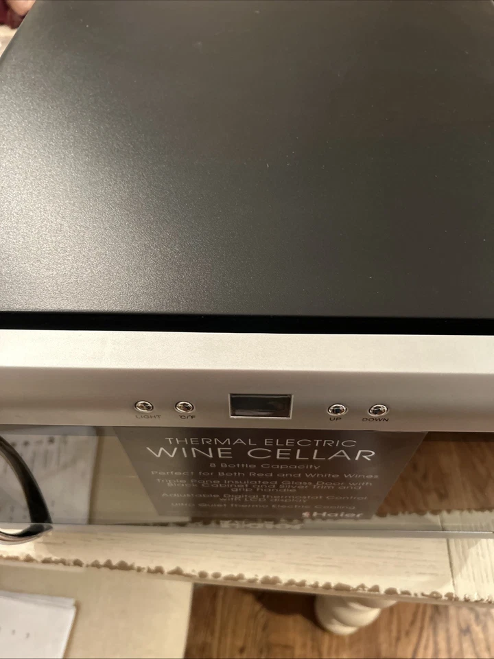 Encimera bodega eléctrica térmica Haier ¡NUEVA! 8 botellas de vino tinto/blanco Foto 3 de 4