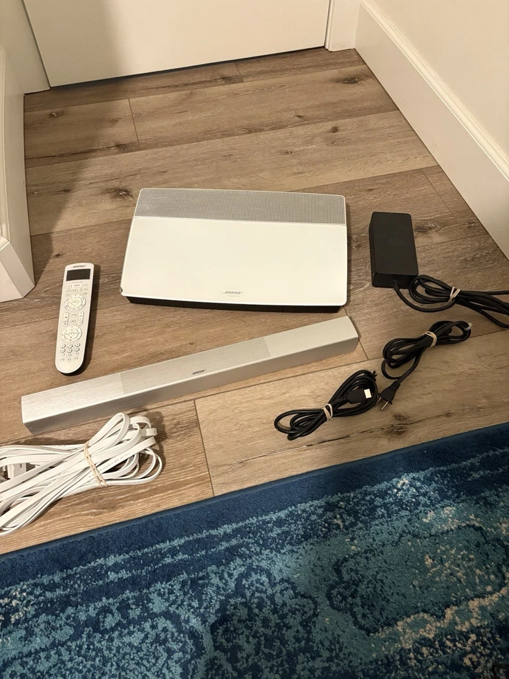 Bose Lifestyle 650 Steuerkonsole mit Center Channel, Fernbedienung & Netzteil