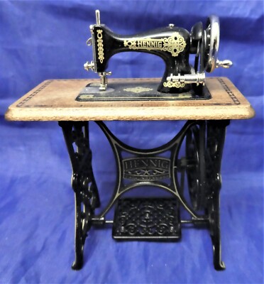 Vintage Bodo Hennig Dollhouse Miniature Treadle Sewing Machine