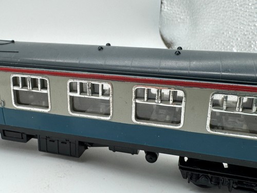 C31 TRI-ANG R419 BRITISH RAIL MK 1 BLUE/GREY BUFFET CAR 1805 Fair Used Condition - Picture 3 of 14