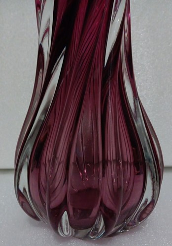 Vaso vetro artistico Chribska vintage rosa viola ombretto pesante ritorto Repubblica Ceca - Foto 6 di 7