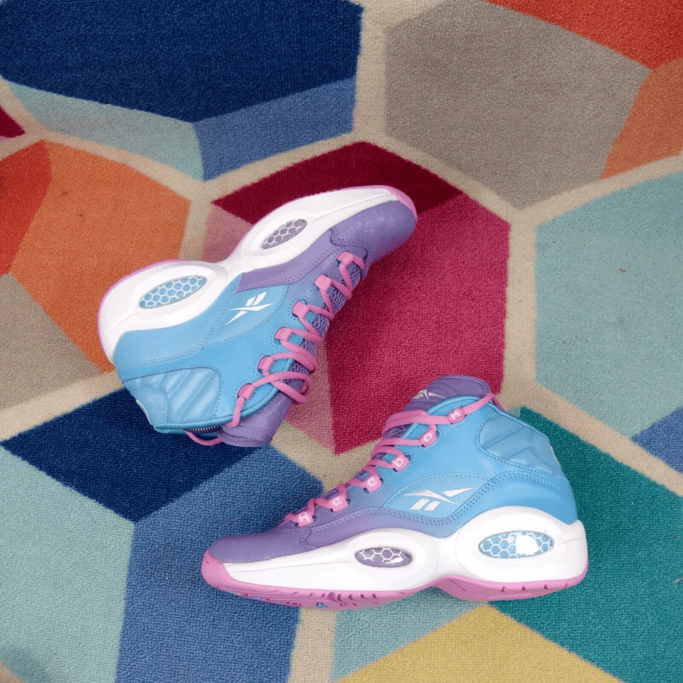 Reebok Question Mid Easter Violet Pink Blue Sneakers V72789 Girls Size 7US - Image 4 of 4