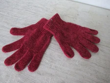 Winter Essentials Unisex Adult  Gloves - One Size Fits All Red