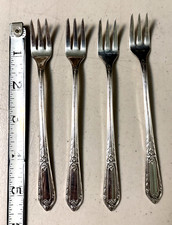 Wm. Rogers An Art Deco 1900-1940 Antique US Silver-Plated Flatware