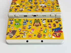 Nintendo New 3DS Handheld System White Mario Edition Bundle *Top Screen Yellowed