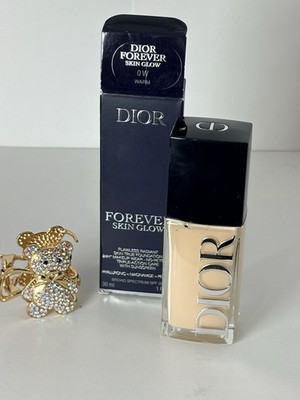 Dior forever skin glow foundation Flawless Radiant 24 Hour- 0w WARM
