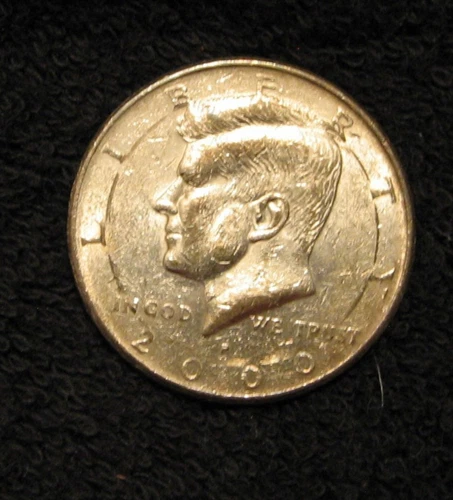 2000-P Kennedy Half Dollar — photo from another recent sale