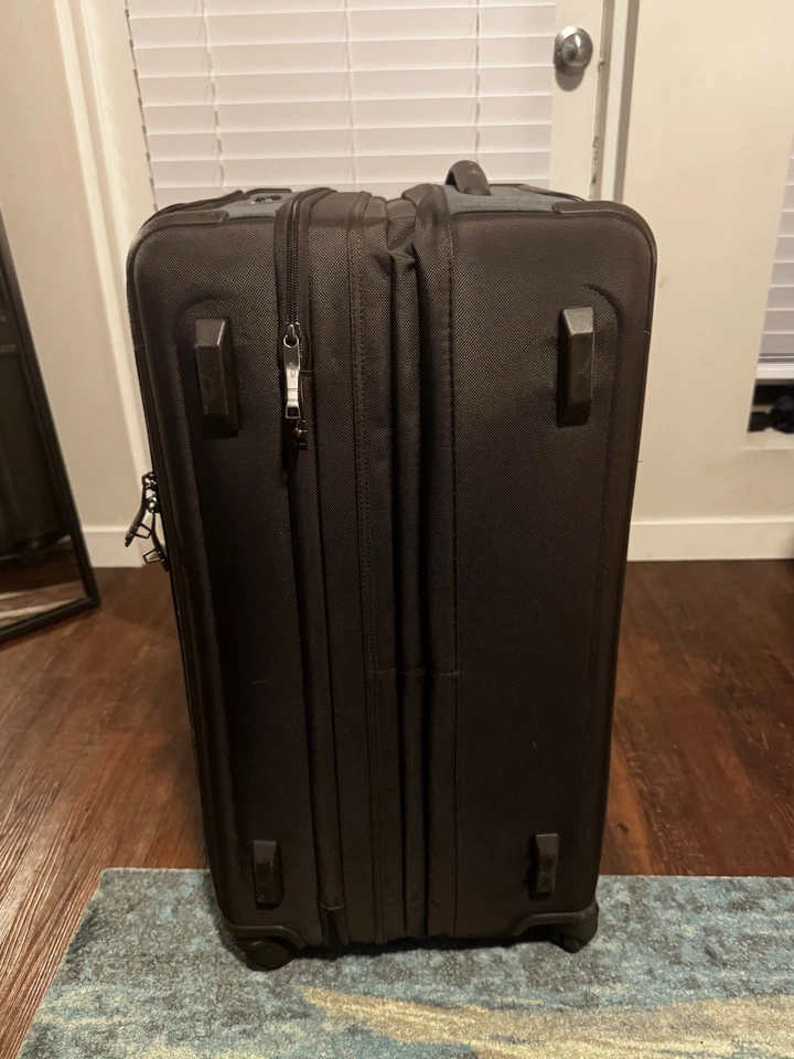 TUMI Alpha 3 viagem média expansível 4 rodas 29" preto 2203067AT3 - Imagem 3 de 4