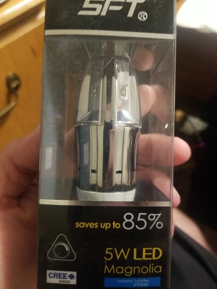 4-Pack LED Bulb Light (40w equiv.) E26 270 Lumen 5W Warm white 2700K *CREE - Image 4 of 4