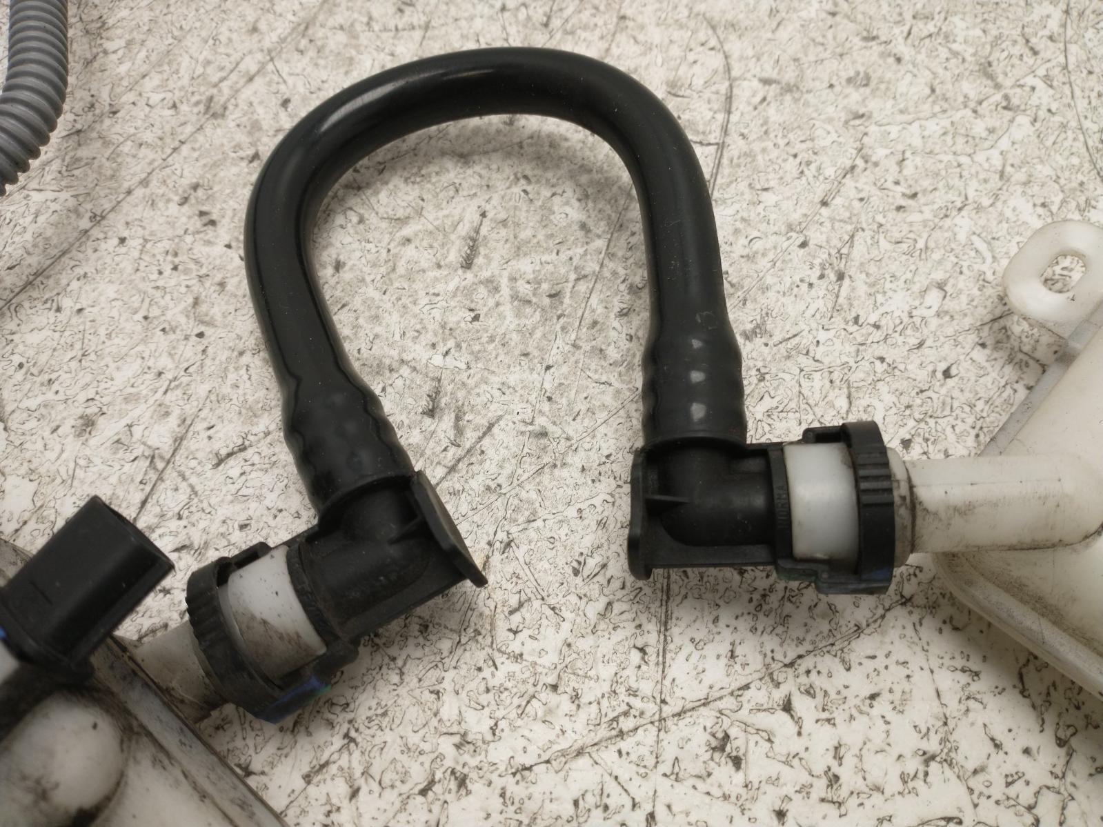 Shape Vauxhall VIVARO TRAFIC Brake Master Cylinder Mk2 95521196 15  