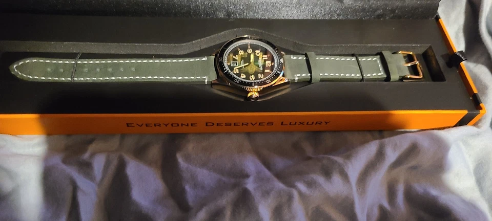 Relógio masculino Stuhrling 3989 5 Mônaco data quartzo pulseira de couro verde - Imagem 3 de 4