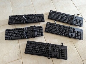 5 x DELL kabelgebundene USB Computer Tastaturen ENGLISCH UK QWERTY PC Nummernblock Büro