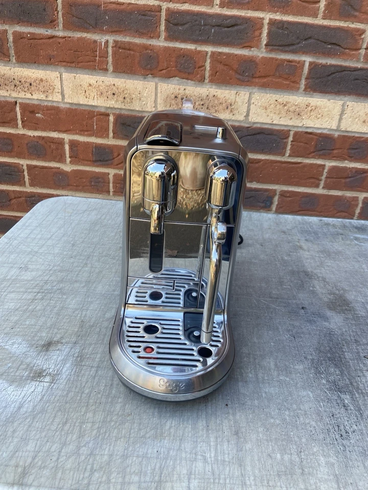 SAGE Creatista Plus BNE800. Funktioniert aber undicht. Kostenlose britische Festlandpost.