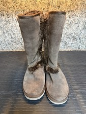 Brown Suede Women?s Size 7 UGG Boots With Fur Trim #shearling #winterboots