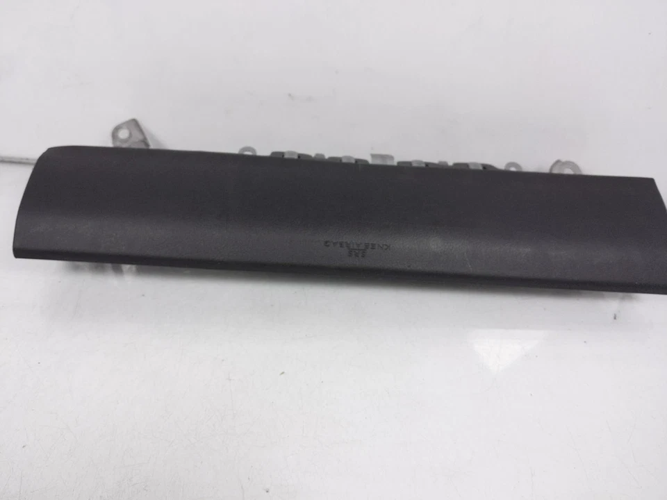 Airbag de rodilla para pasajero delantero Lexus Ct200h 2011-2016 73990-76010-C0 *negro Foto 3 de 4